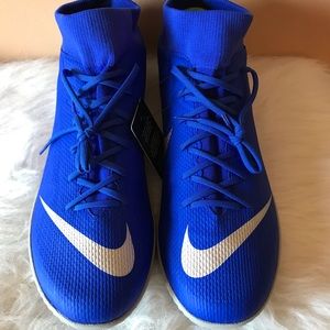 Nike mercurial indoor soccer shoes
